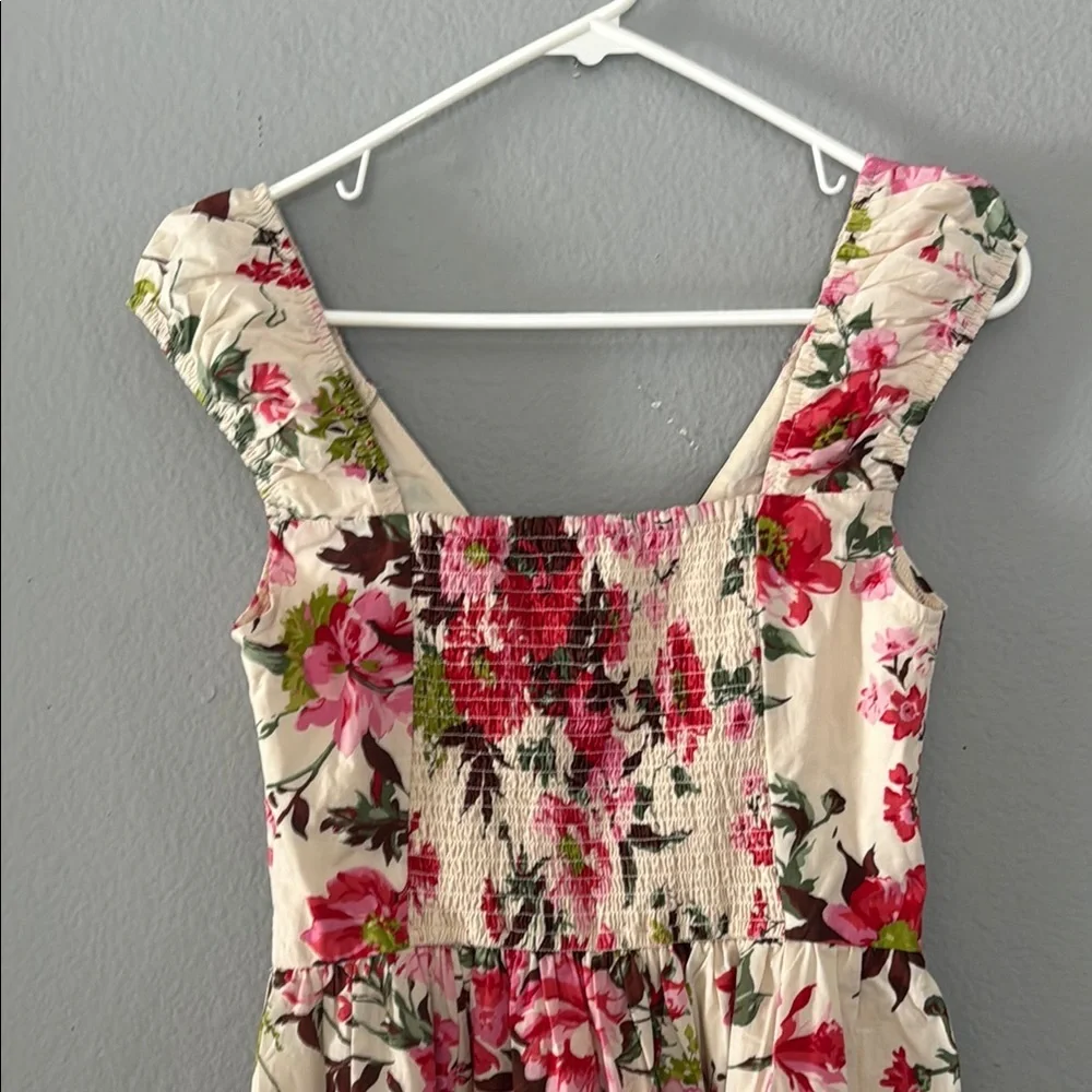 Abercrombie & Fitch Cream and Pink farm milkmaid cottagecore Pleated Maxi Dress